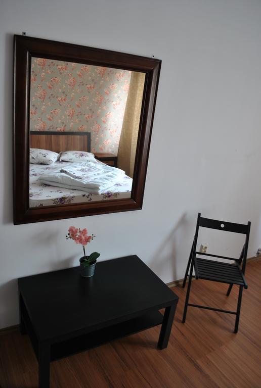 Vogue Hostel บูคาเรสต์ ภายนอก รูปภาพ