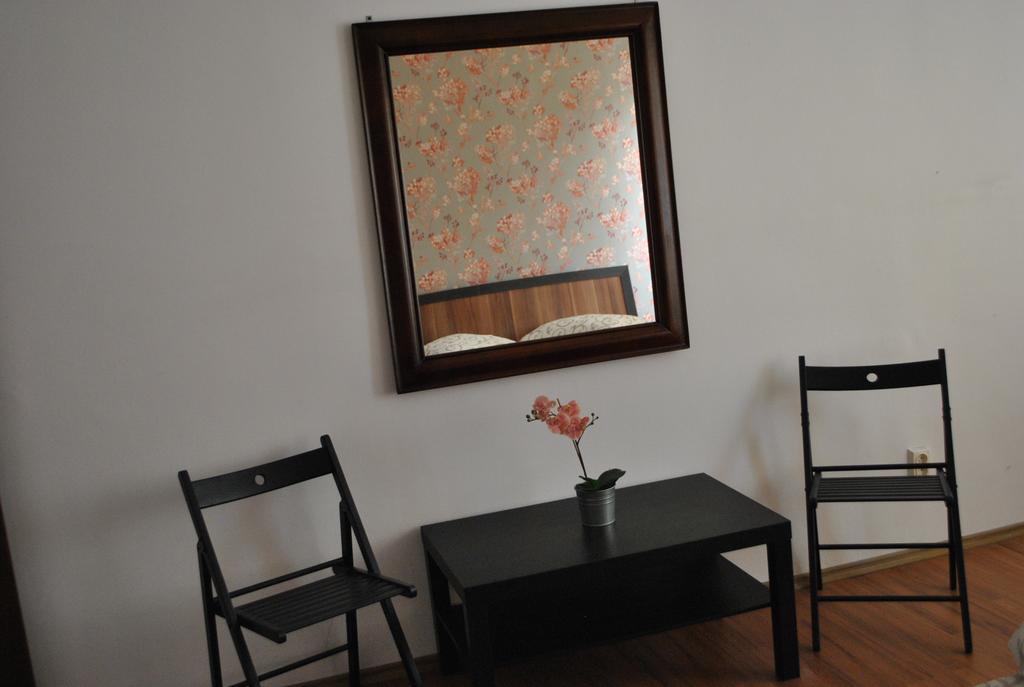 Vogue Hostel บูคาเรสต์ ภายนอก รูปภาพ